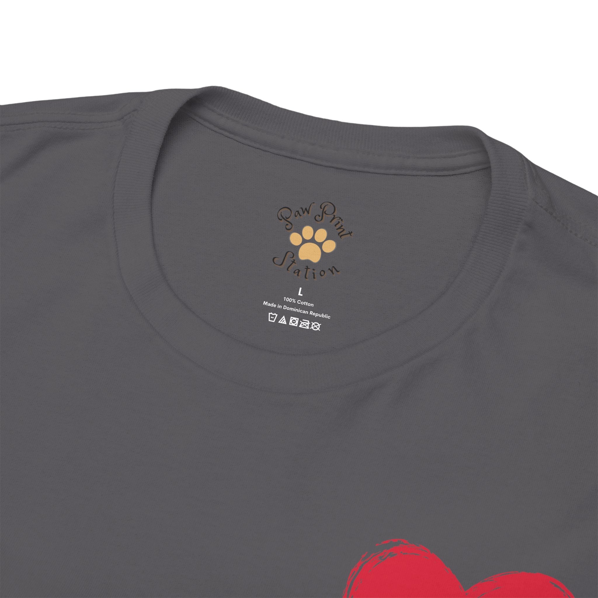 Unisex - Paw Print Love T-Shirt