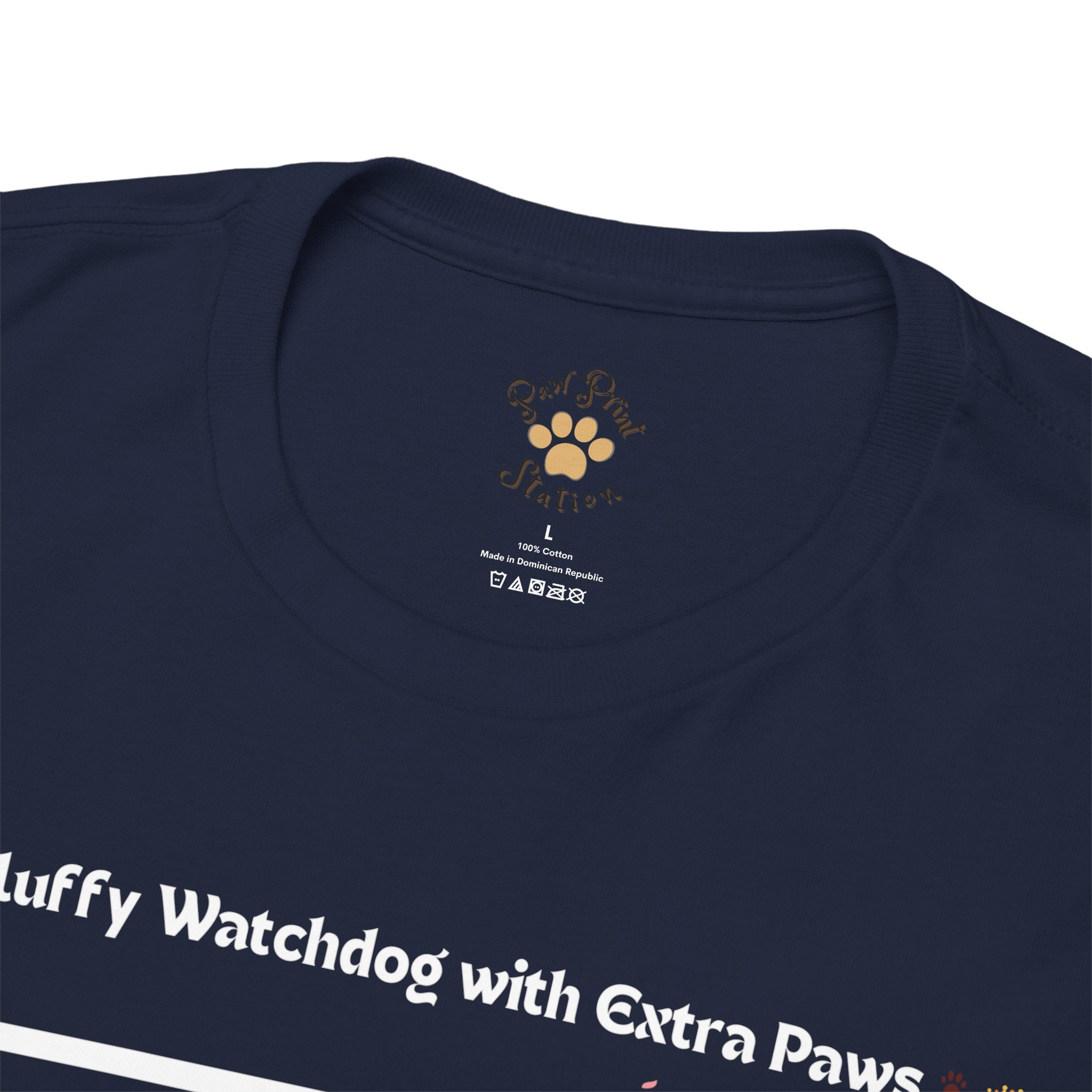 Unisex “Fluffy Watchdog” Maine Coon T-Shirt – Gentle Guardian, Cat Lover Gift