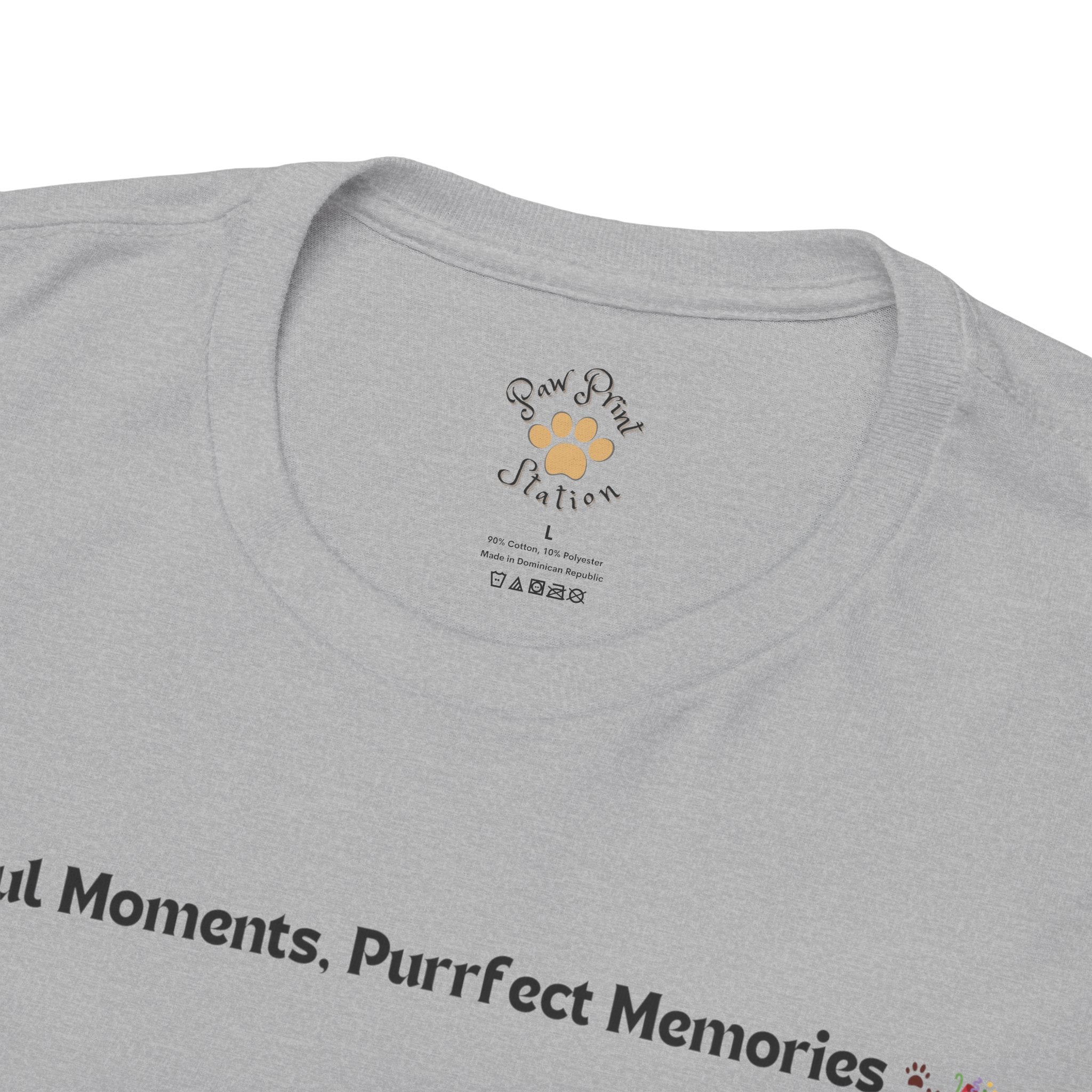Unisex - Playful Moments, Purrfect Memories: Maine Coon Fun T-Shirt