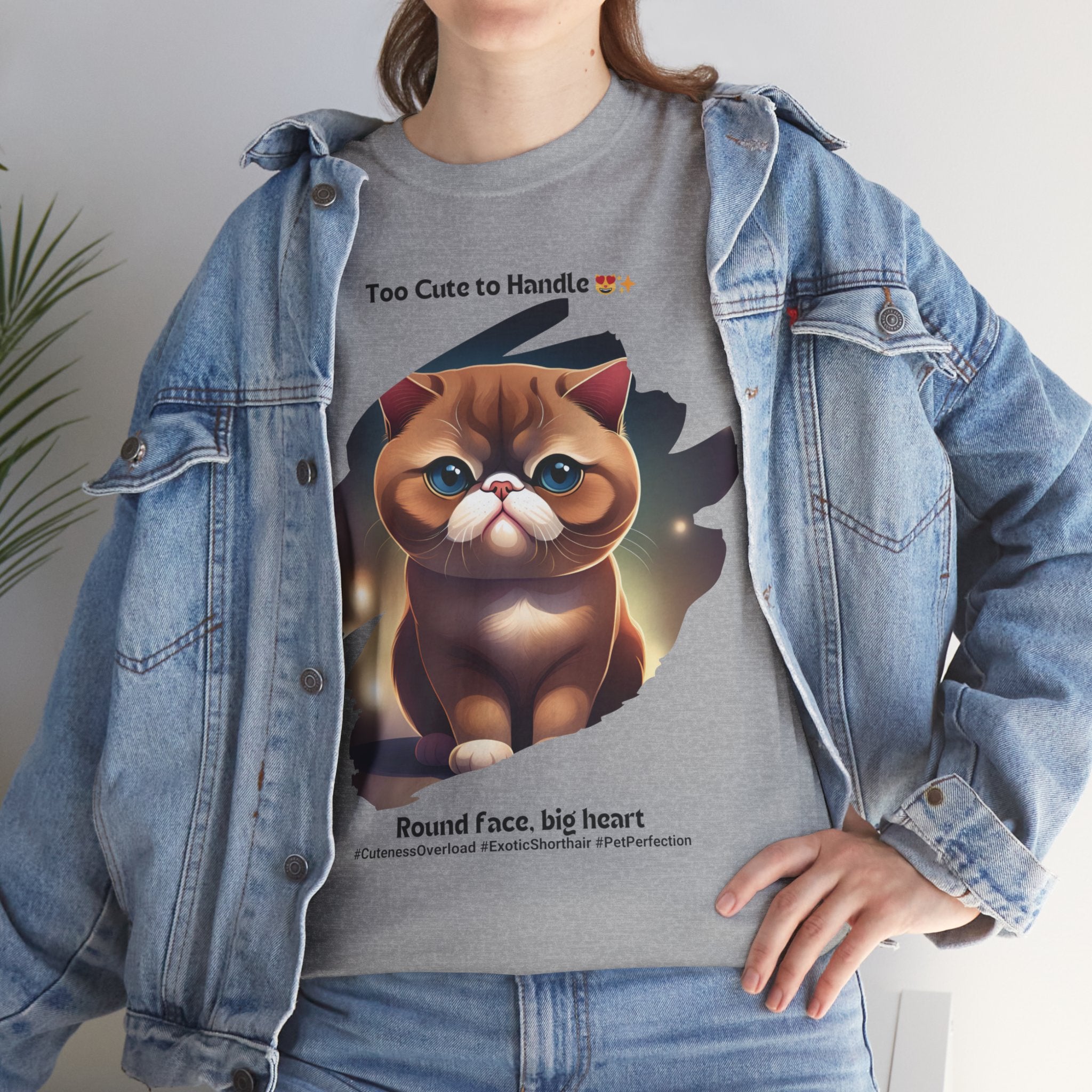 Unisex - Irresistible Cuteness: Exotic Shorthair T-Shirt