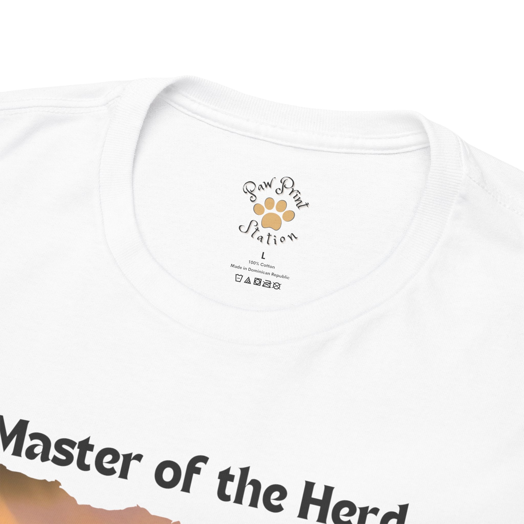 Unisex - Master of the Herd: Aussie Shepherd T-Shirt