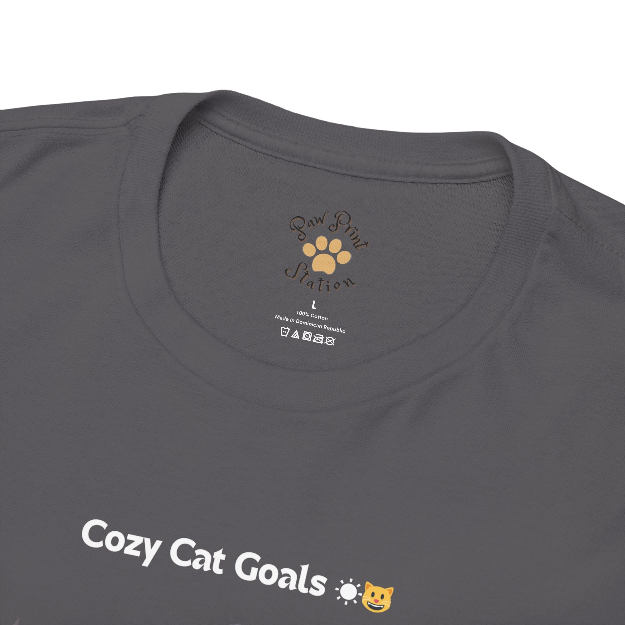 Unisex - Cozy Cat Goals: Exotic Shorthair Bliss T-Shirt