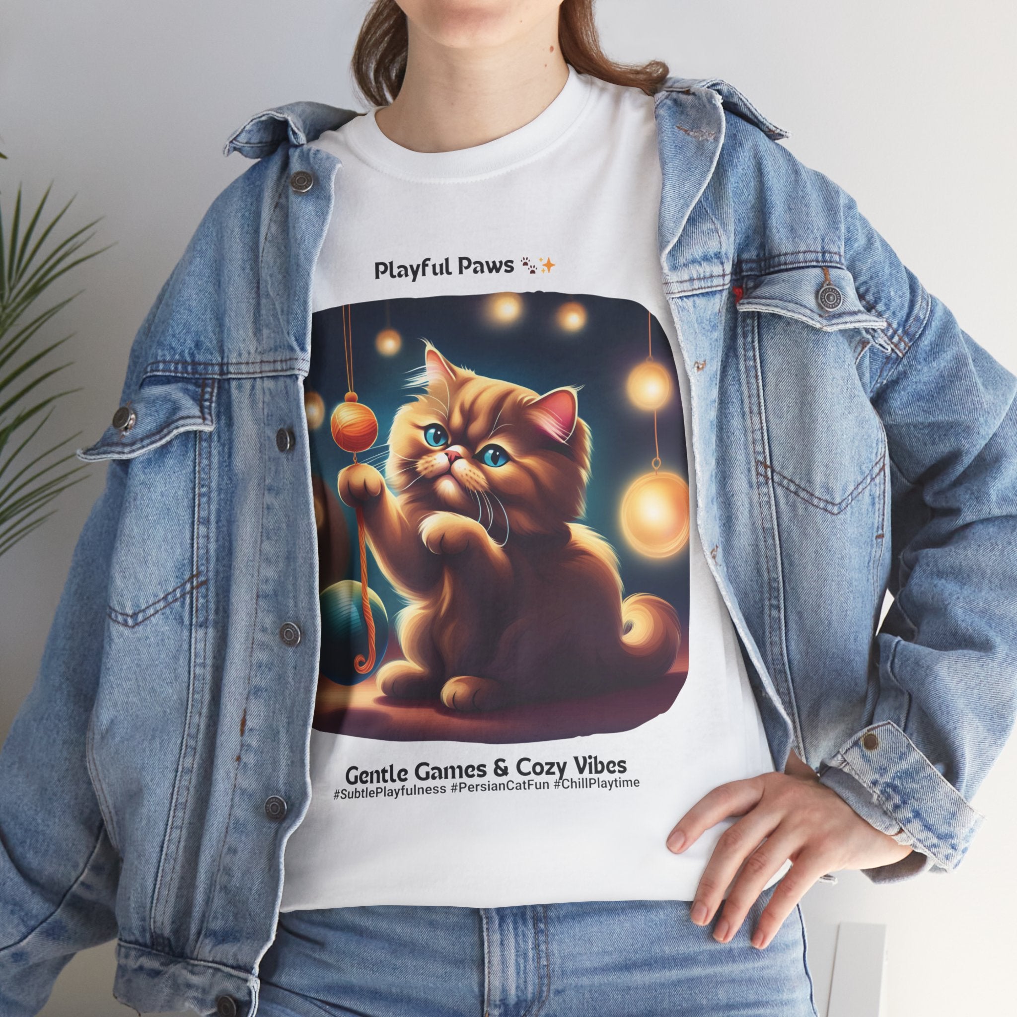 Unisex - Playful Paws: Persian Fun T-Shiirt