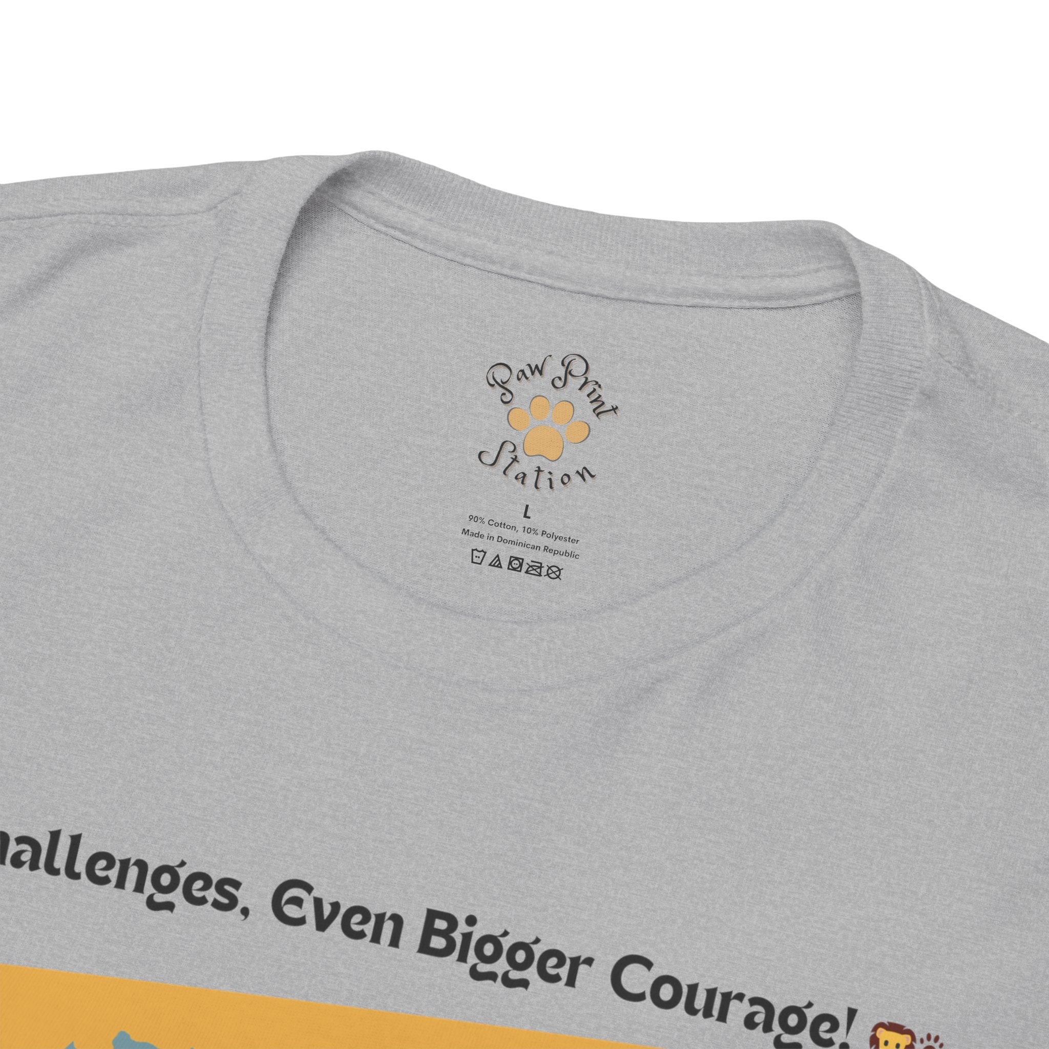 Unisex - Big Challenges, Even Bigger Courage: Dachshund Spirit T-Shirt