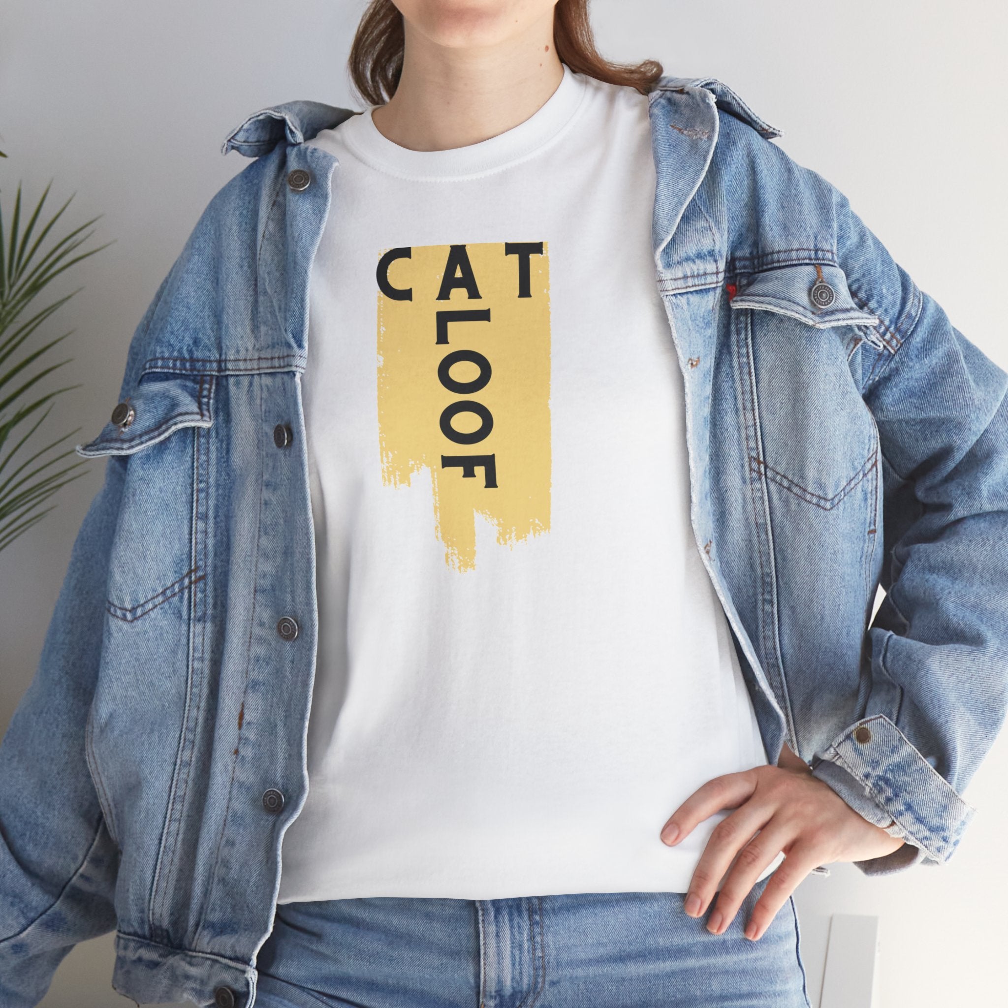 Unisex - Aloof Cat T-Shirt