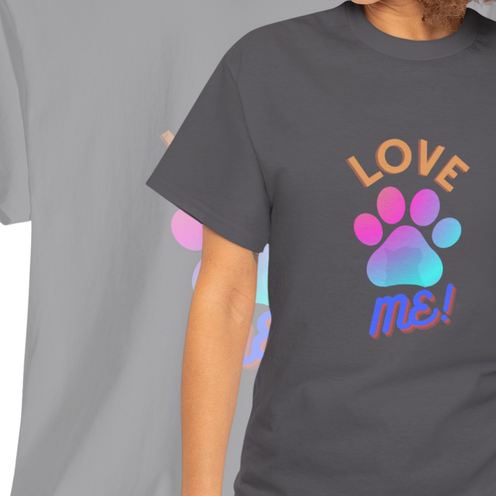 Unisex - Love Me T-Shirt