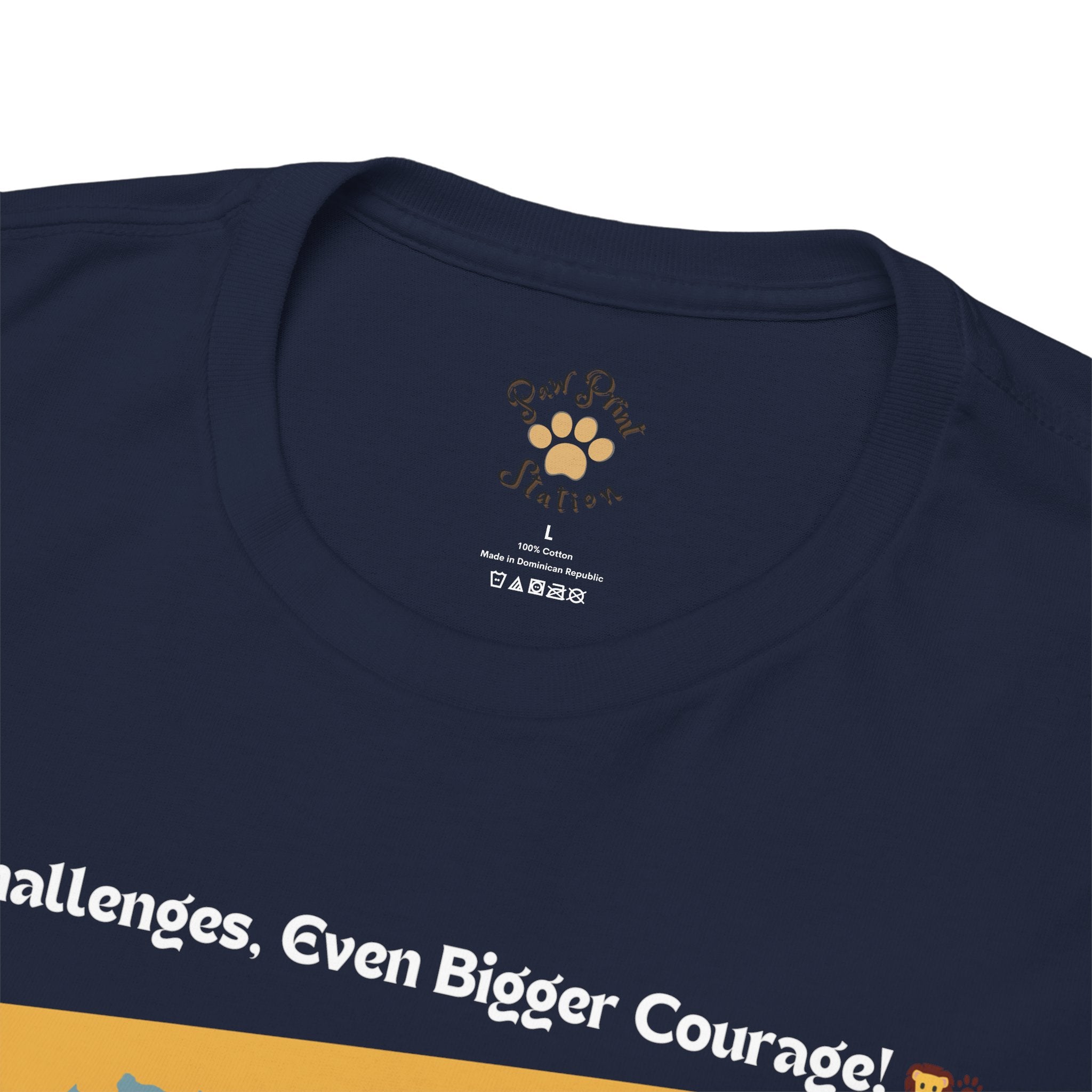 Unisex - Big Challenges, Even Bigger Courage: Dachshund Spirit T-Shirt