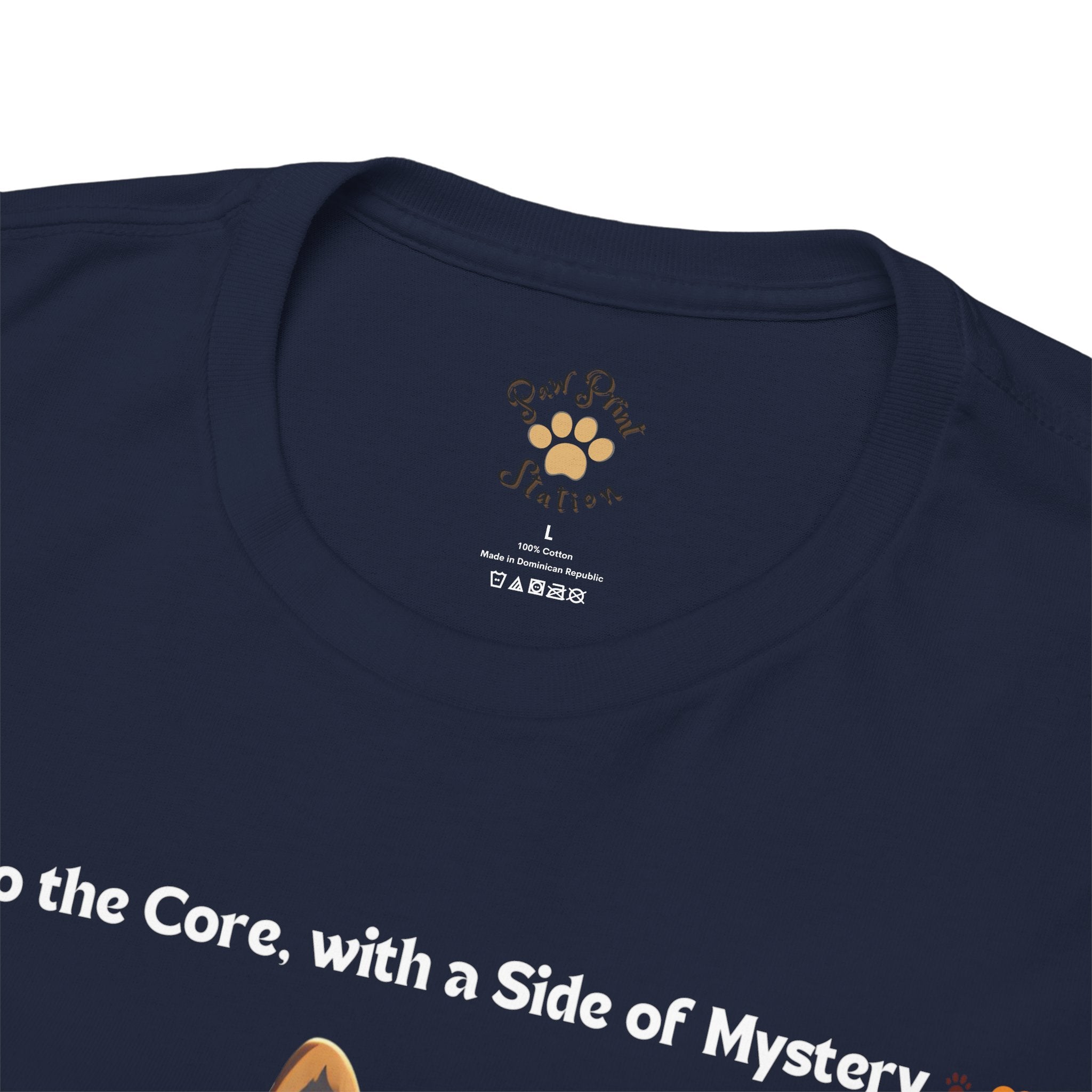 Unisex - Loyal to the Core, Mysterious to the End: Shiba Inu T-Shirt